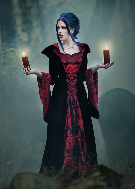 Black Red Hooded Medieval Gown D2010 - D-RoseBlooming